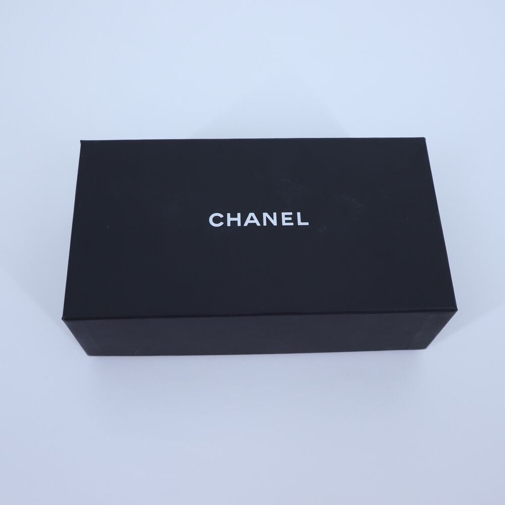CHANEL Black and White Gift Box 7x3.75x2.5